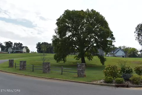 Fairway Drive, Dandridge, TN 37725
