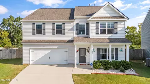 530 Cedar Park Dr, Loudon, TN 37774