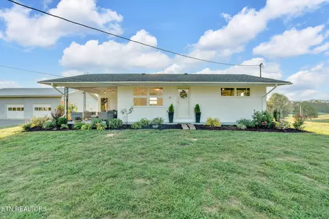 40 Spring Lane Ln, Fall Branch, TN 37656