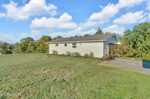 40 Spring Lane Ln, Fall Branch, TN 37656 photo 4