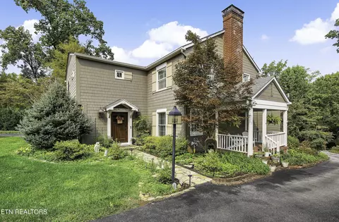 7105 Sherwood Dr, Knoxville, TN 37919