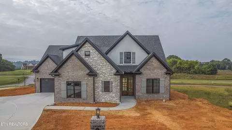 165 Grandville Ct, Vonore, TN 37885