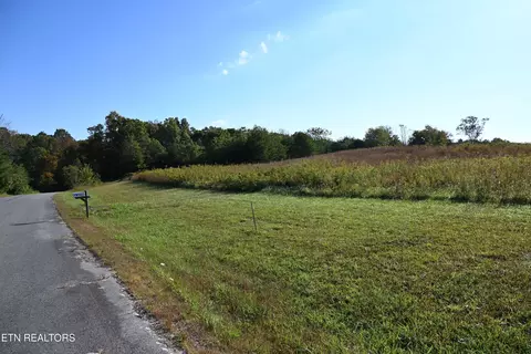Hickory Gap Lane, Crossville, TN 38572