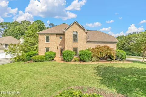 8327 High Lark Ln, Knoxville, TN 37923