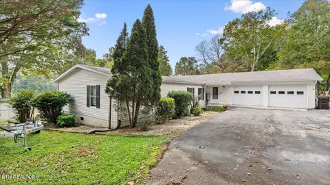 206 Willow Dr, Kingston, TN 37763