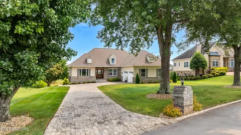 211 Osprey Cir, Vonore, TN 37885