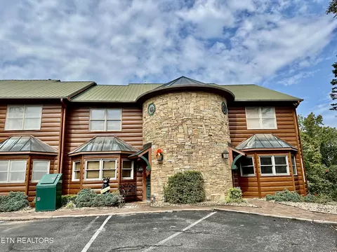 2044 Hickory Ridge Way #3321, Sevierville, TN 37862