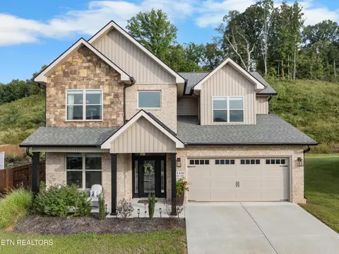 1416 Ridge Climber Rd, Knoxville, TN 37922