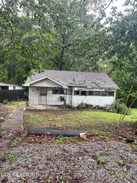 158 Wellington Cir, Oak Ridge, TN 37830