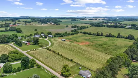 Maple Lane, Greenback, TN 37742 photo 2