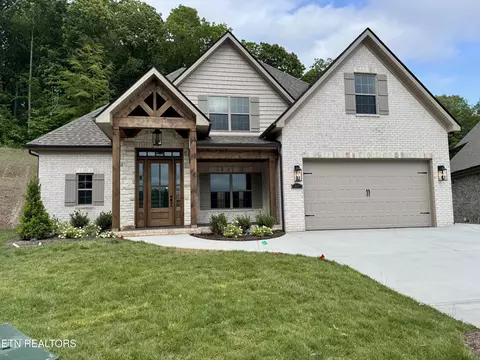 400 Eagle Canyon Ln, Knoxville, TN 37922