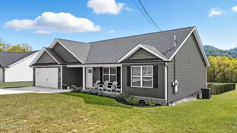 302 Luttrell Rd, Maynardville, TN 37807