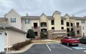 565 Rarity Bay Pkwy # 103A, Vonore, TN 37885
