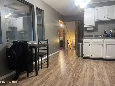 Entry Way - 628 Nettleton Rd, Harrogate, TN 37752 photo 1 of 2