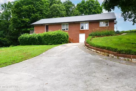 185 Trigonia Rd, Greenback, TN 37742