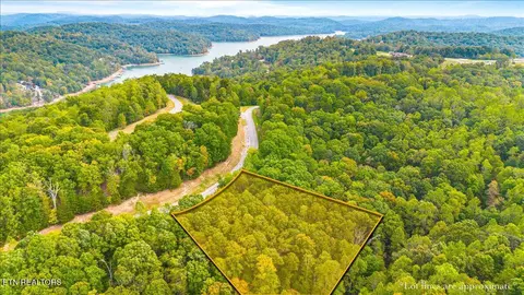 lot125 Old Hearth Dr, La Follette, TN 37766