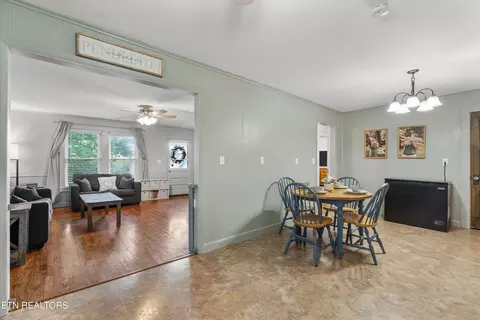 Dining - 552 N Wright Rd, Alcoa, TN 37701 photo 1 of 1