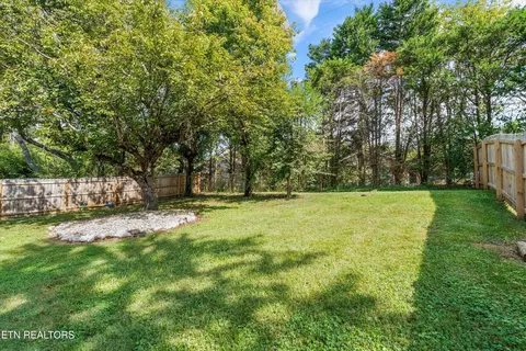 Exterior - 552 N Wright Rd, Alcoa, TN 37701 photo 8 of 8