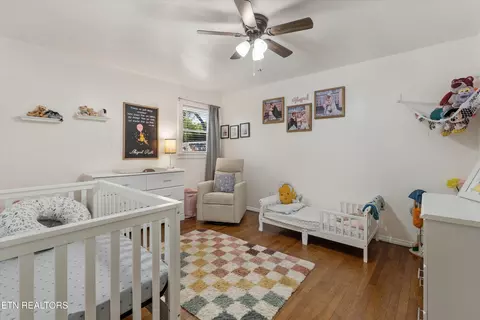 Bedroom - 552 N Wright Rd, Alcoa, TN 37701 photo 2 of 5