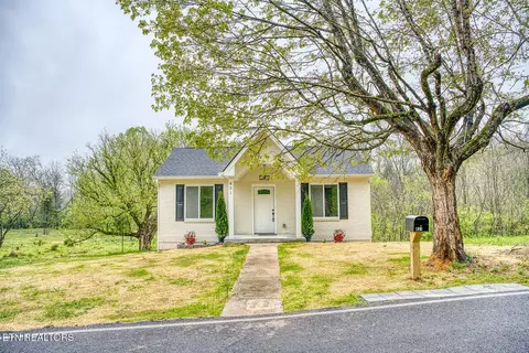 831 W Ford Valley Rd, Knoxville, TN 37920