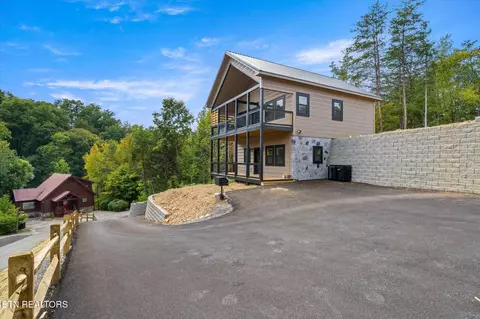 2431 Cobbler Way, Pigeon Forge, TN 37863