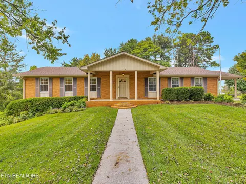 288 Fuller Estate Cir, Morristown, TN 37813