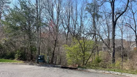 7716 Tulip Poplar Ln, Knoxville, TN 37931