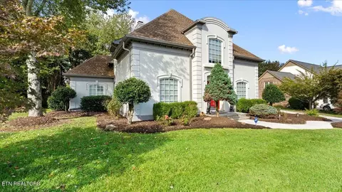 945 Hayslope Dr, Knoxville, TN 37919
