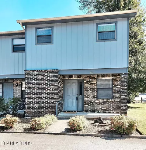 98 Hampshire Cir, Oak Ridge, TN 37830