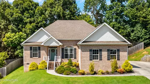 2018 Country Brook Ln, Knoxville, TN 37921