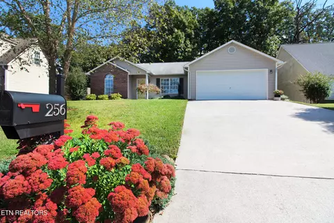 256 Dogwood Glen Ln, Powell, TN 37849
