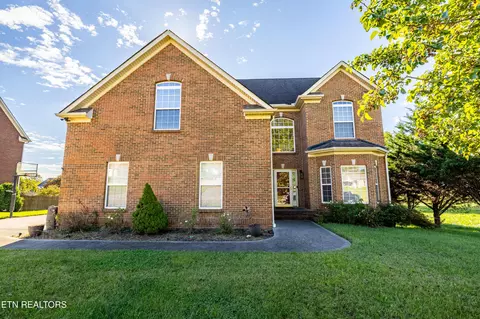 5743 Enchanted Ln, Knoxville, TN 37918