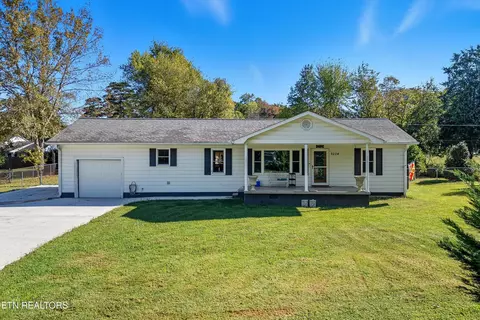 9204 Happy Ln, Oak Ridge, TN 37830