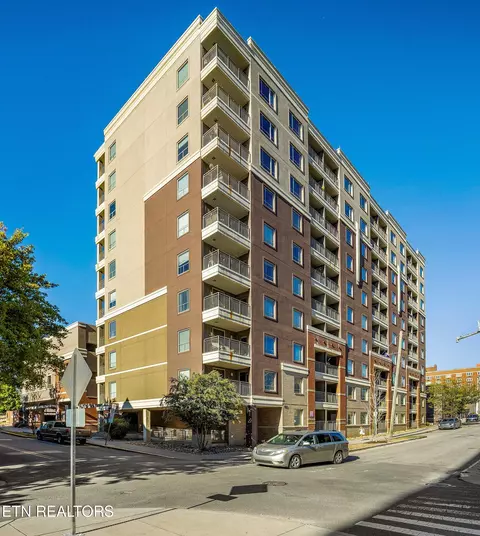 1735 Lake Ave #405, Knoxville, TN 37916