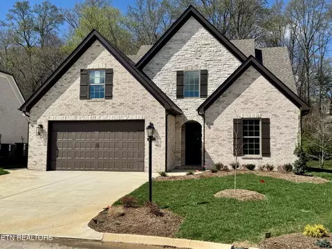 1141 Chardonnay Ln, Knoxville, TN 37932