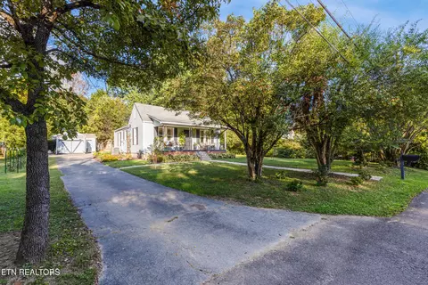 5030 Fowler Ln, Knoxville, TN 37918