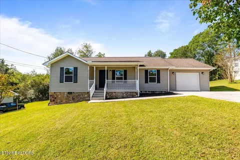 112 Margaret Ln, Jacksboro, TN 37757