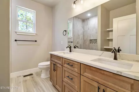 901 Spearhead Cir, Clarkrange, TN 38553 photo 27
