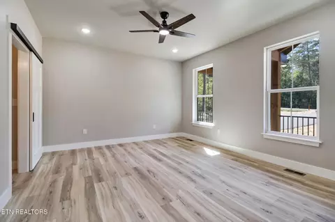 901 Spearhead Cir, Clarkrange, TN 38553 photo 19
