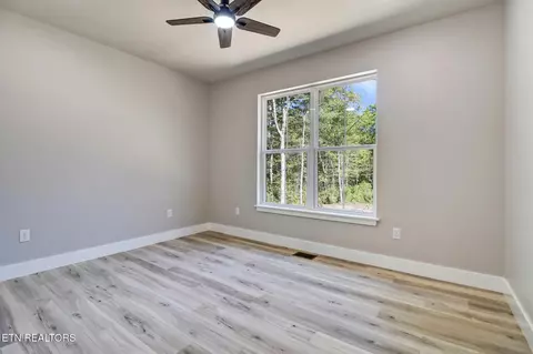 901 Spearhead Cir, Clarkrange, TN 38553 photo 29