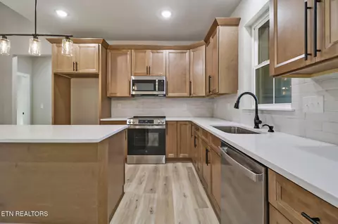 901 Spearhead Cir, Clarkrange, TN 38553 photo 16