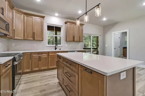 901 Spearhead Cir, Clarkrange, TN 38553 photo 18