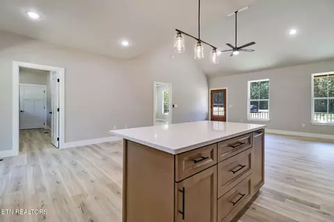 901 Spearhead Cir, Clarkrange, TN 38553 photo 17