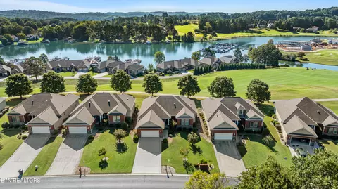 106 Canaly Ln, Loudon, TN 37774