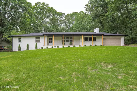 106 Wood Ridge Ln, Oak Ridge, TN 37830