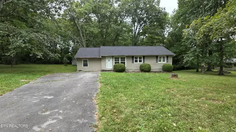 54 Hamby Ln, Crossville, TN 38555
