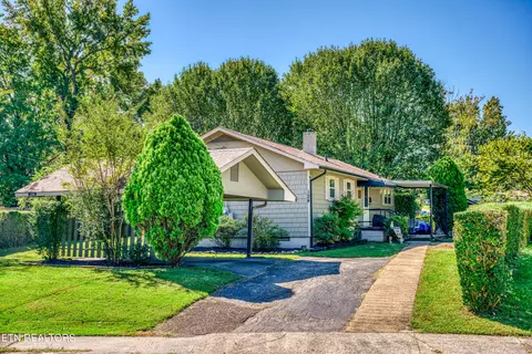 124 Marshall Cir, Oak Ridge, TN 37830