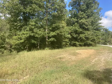 Hardin Private Dr 10, Robbins, TN 37852
