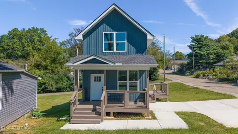 1118 Mercer St, Knoxville, TN 37921