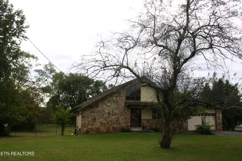 4908 Montmorency Dr, Powell, TN 37849